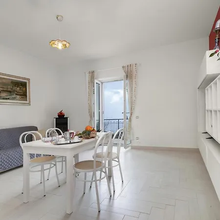 Amore Rentals - Casa Alyssa * Sant'Agata sui due Golfi